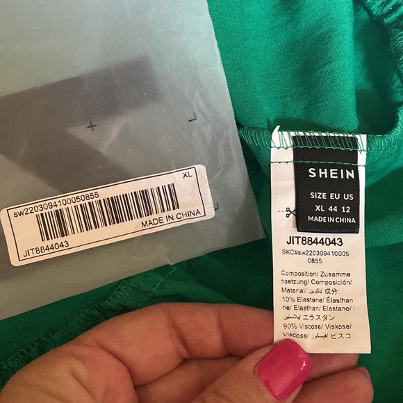 NWOT Shein, extra large green halter dress - Picture 3 of 4